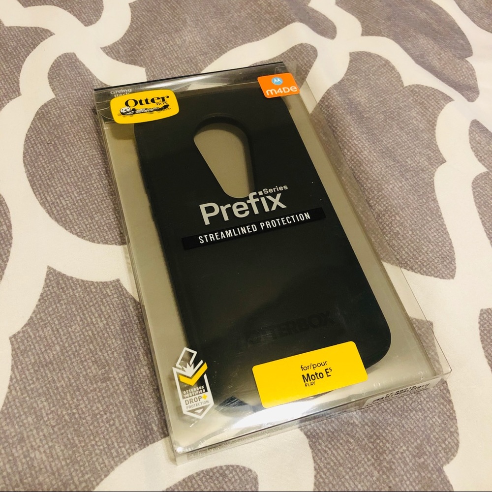 OtterBox Moto E5 Play